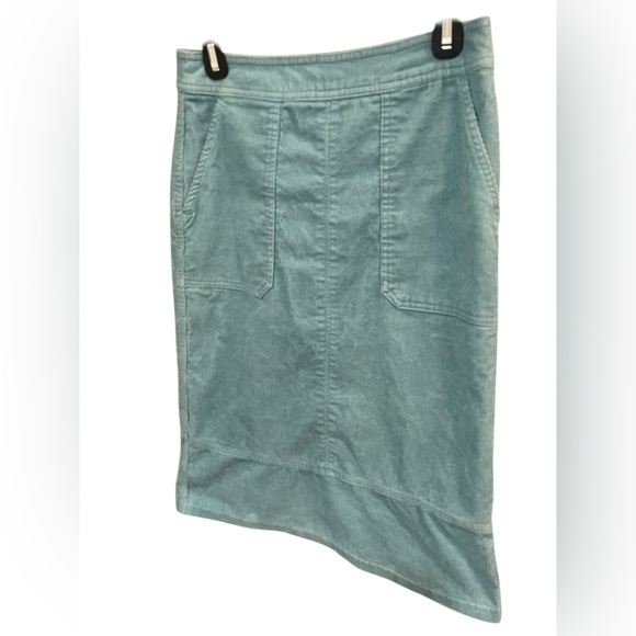 Boden Dresses & Skirts - Boden Woman’s Turquoise/Teal Corduroy Midi Skirt - Size 4